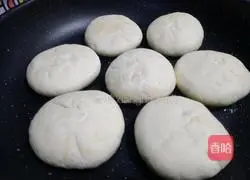 Illustration of how to make meringue sugar cookies 14