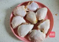 Illustration of how to make chicken wings with rice 11