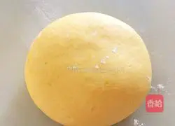 Illustration of how to make pumpkin rolls 2