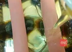 Illustration of how to make preserved eggs 6