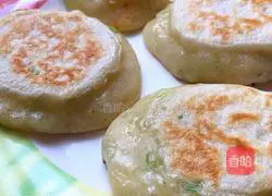 Illustration of how to make green onion cake 6