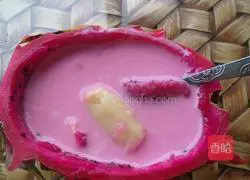 Pitaya, Durian, Coconut Milk and Sago Recipe Illustration 4