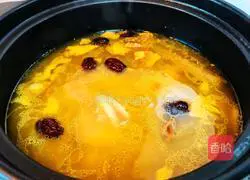 Illustration of how to make chicken soup with colorful mushrooms 14