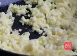 Illustration of how to make hot noodle box 3