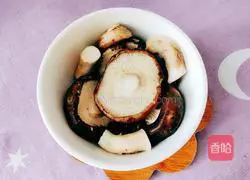 Mushroom and seaweed soup Practice illustration 3