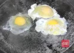 Illustration of how to make baby noodle soup 5