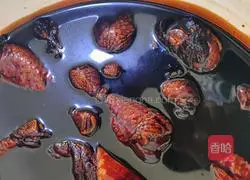 Illustration of how to make sauced chicken legs 4