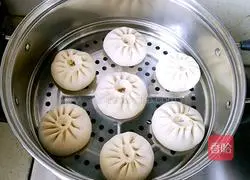 Zucchini and pork Illustration of how to make steamed buns 20