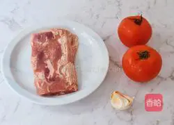 Illustration of how to make beef and tomato soup 1