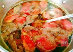 Big Foot Tomato Beef Bone Soup Recipe Illustration 12