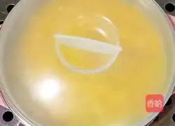 Shrimp Illustration of how to make rice and egg custard (baby food supplement) 14