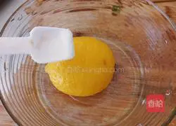 Illustration of how to make spicy and sour chicken feet 8