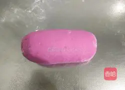 Double-color flower oil rolls (steamed buns) Production method) illustration 7