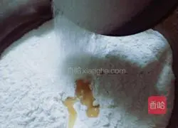 Illustration of how to make cat ears 2