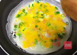 Illustration of how to make egg pancakes 5
