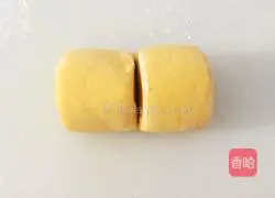 Illustration of how to make pumpkin rolls 9