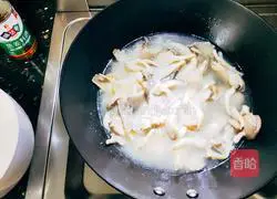 Flat Mushroom and tofu soup recipe 7