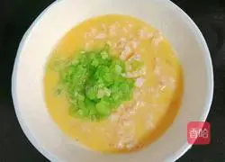  Illustration of how to make loofah and shrimp cakes (baby food supplement) 9