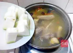 Winter Melon Duck Soup Recipe Illustration 7