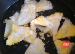 Illustration of how to make wakame, shrimp, egg and tofu soup 4