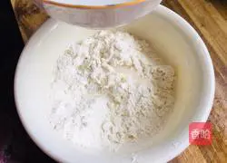 Illustration of how to make big meat dumplings with chives and sprouts 2