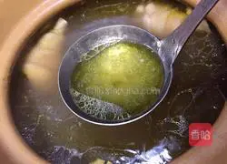 Recipe for native chicken soup with black bearfoot fungus and fresh bamboo shoots Illustration 12