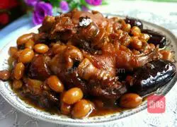 Illustration of Peanut Stewed Pig's Feet 10