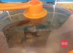 Illustration of how to make fresh clam soup 5