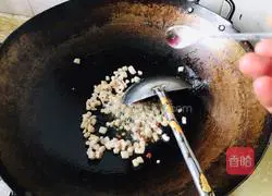 Illustration of making braised noodles 2