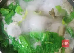 Illustration of how to make fresh and sweet fish mustard soup 7