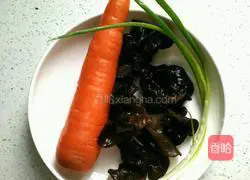 Illustration of how to cook carrots and fungus 1