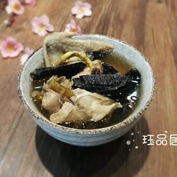 Dendrobium and Ganoderma Stewed Chicken Soup