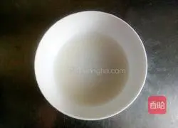 Illustration of how to make pot helmets 1