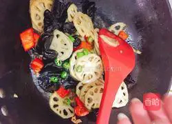 Illustration of how to make fungus and lotus root 9