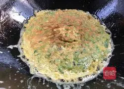 Bitter melon and egg pancake recipe 10