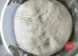 Illustration of how to make peanut sesame candy triangle 5