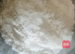 Illustration of how to make straw hat cake 1