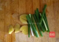 Chicken soup recipe illustration 2