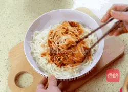 Korean spicy cabbage mix Illustration of making noodles 8