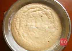 Illustration of how to make hair cake 4