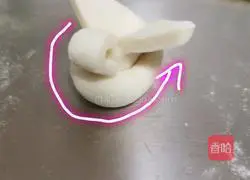 Illustration of how to make bird steamed buns 6