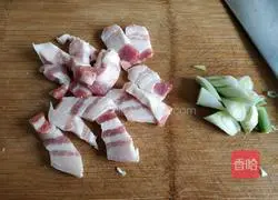 Illustration of how to make cabbage, pork belly and frozen tofu stew 6