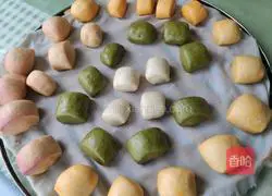 Illustration of how to make fruit and vegetable steamed buns 3
