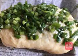 Illustration of how to make chive bread (savoury) 19