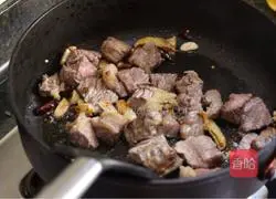 Illustration of how to make radish stewed beef brisket 5