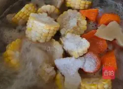 Three delicacies Illustration of how to make soup 7