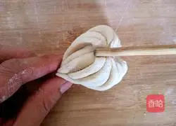 Illustration of how to make colorful steamed buns 11