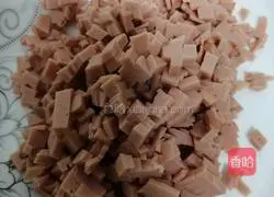 Illustration of making sausage cake 4