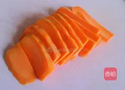 Family Illustration of how to make the improved beef steamed bun 16