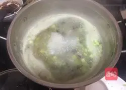 Songhua bitter melon soup recipe 3